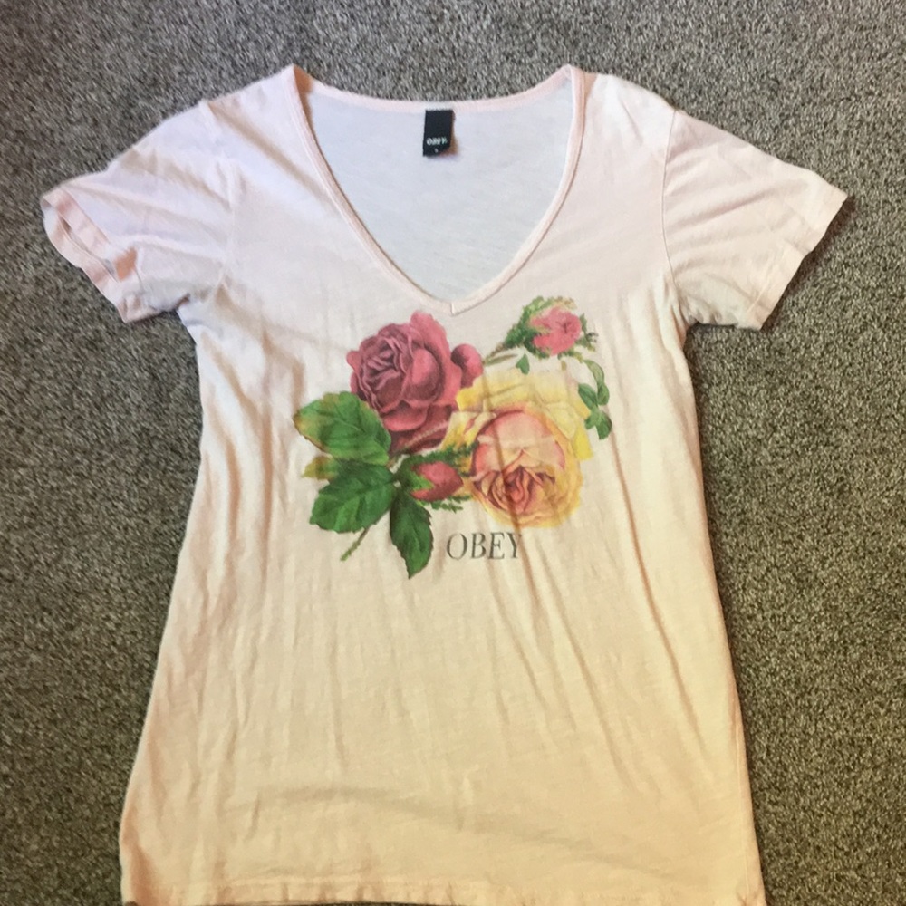 Obey rose t-shirt